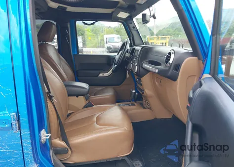 2016 Jeep Wrangler Unlimited Sahara from USA, damaged, VIN 1C4HJWEG4GL243991